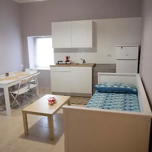 San Antonio Station Apartamento Nápoles